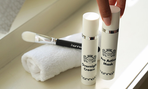 Ontdek de anti-acne producten van hannah De anti-acne line; de speciale lijn voor de acne(gevoelige) huid